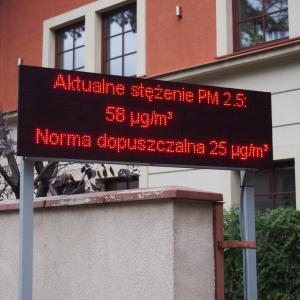 Tablice informujące o stężeniach zanieczyszczeń_LED_5